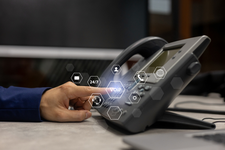 VoIP vs. Traditional Phone Systems Which Is Better for Growing Businesses